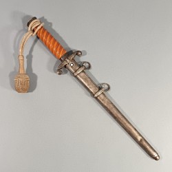 DAGUE ALLEMANDE WEHRMACHT POUR LA HEER MODELE 1935 AVEC POIGNEE ORANGE ET DRAGONNE MARQUAGE CARL WUSTHOF SOLINGEN
